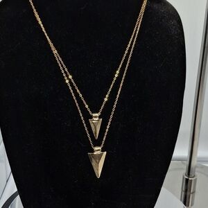 Arrows double goldtone necklace 16" to 18"